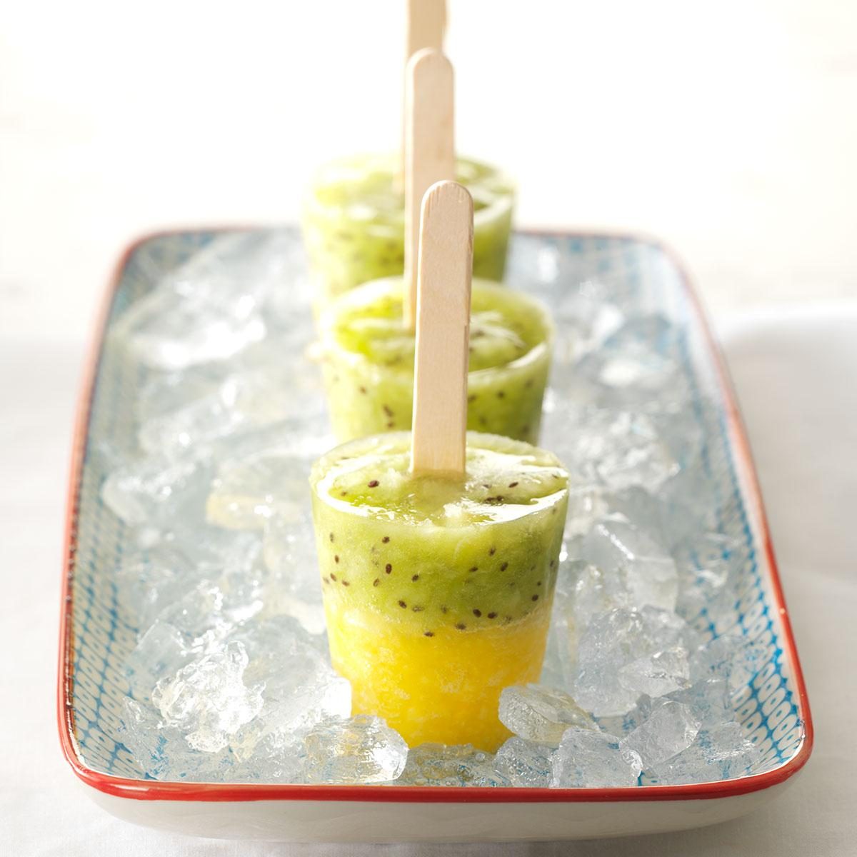 FROZEN PINEAPPLE-KIWI POPS