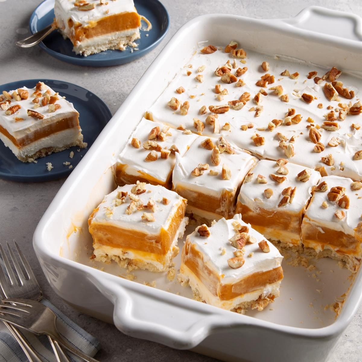Butterscotch Pecan Dessert Exps Ft21 9291 F 0317 1