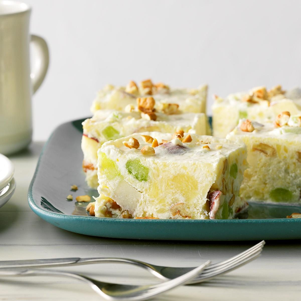 Frozen Waldorf Salad Exps Tohca21 4095 E03 17 5b