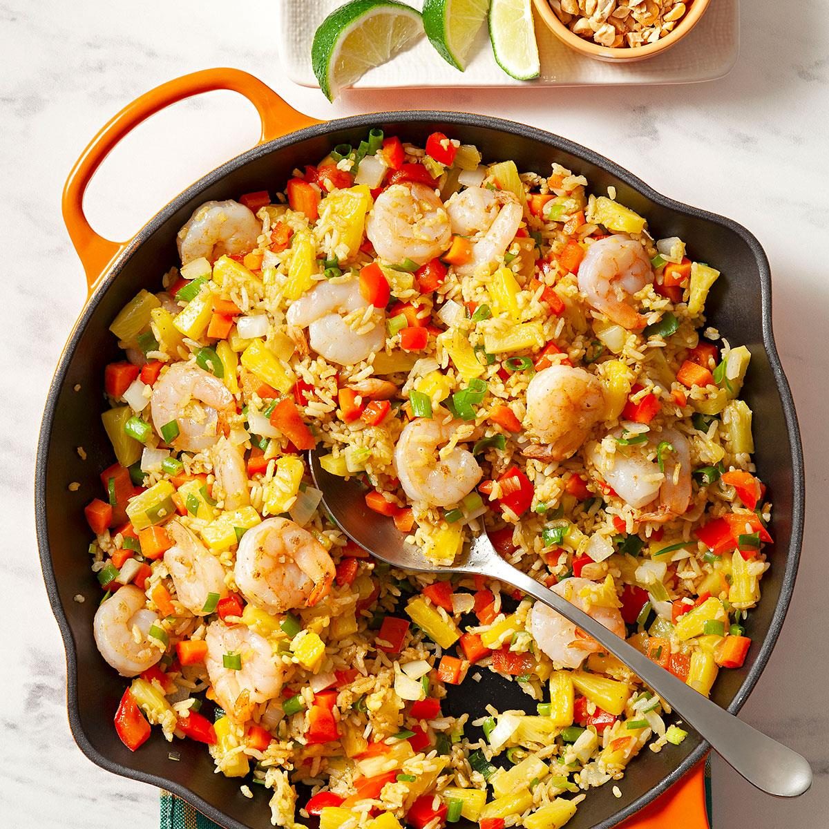Pineapple Shrimp Fried Rice Exps Ft24 194433 0417 Jr 01