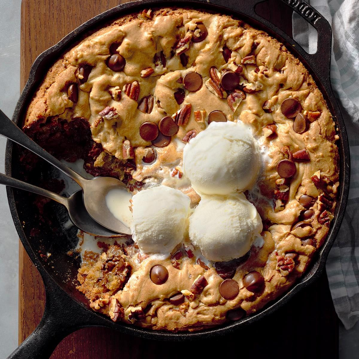 Skillet Chocolate Chunk Walnut Blondies