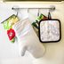 The Best Oven Mitts and Pot Holders That'll Handle the Heat