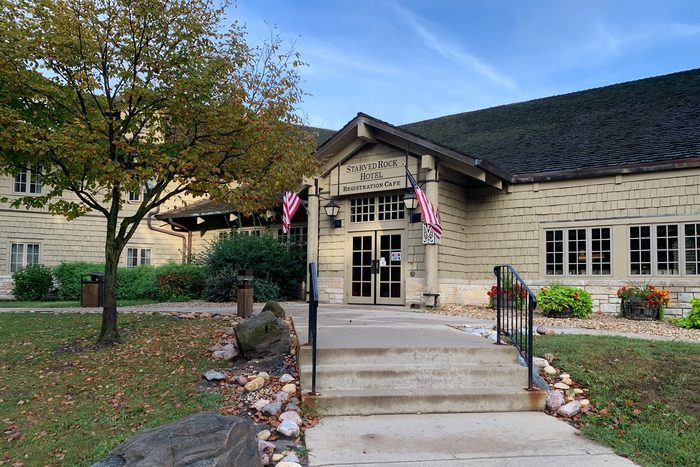 starved rock lodge