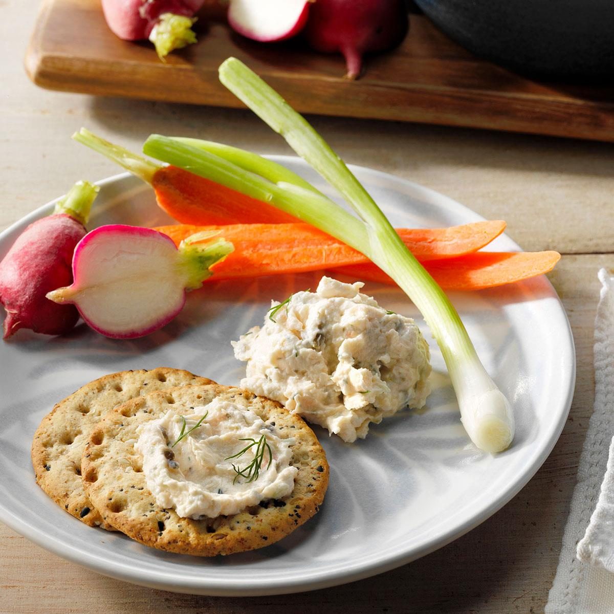 Smoked Salmon Dip Exps Tohcom23 274063 P2 Md 08 31 5b