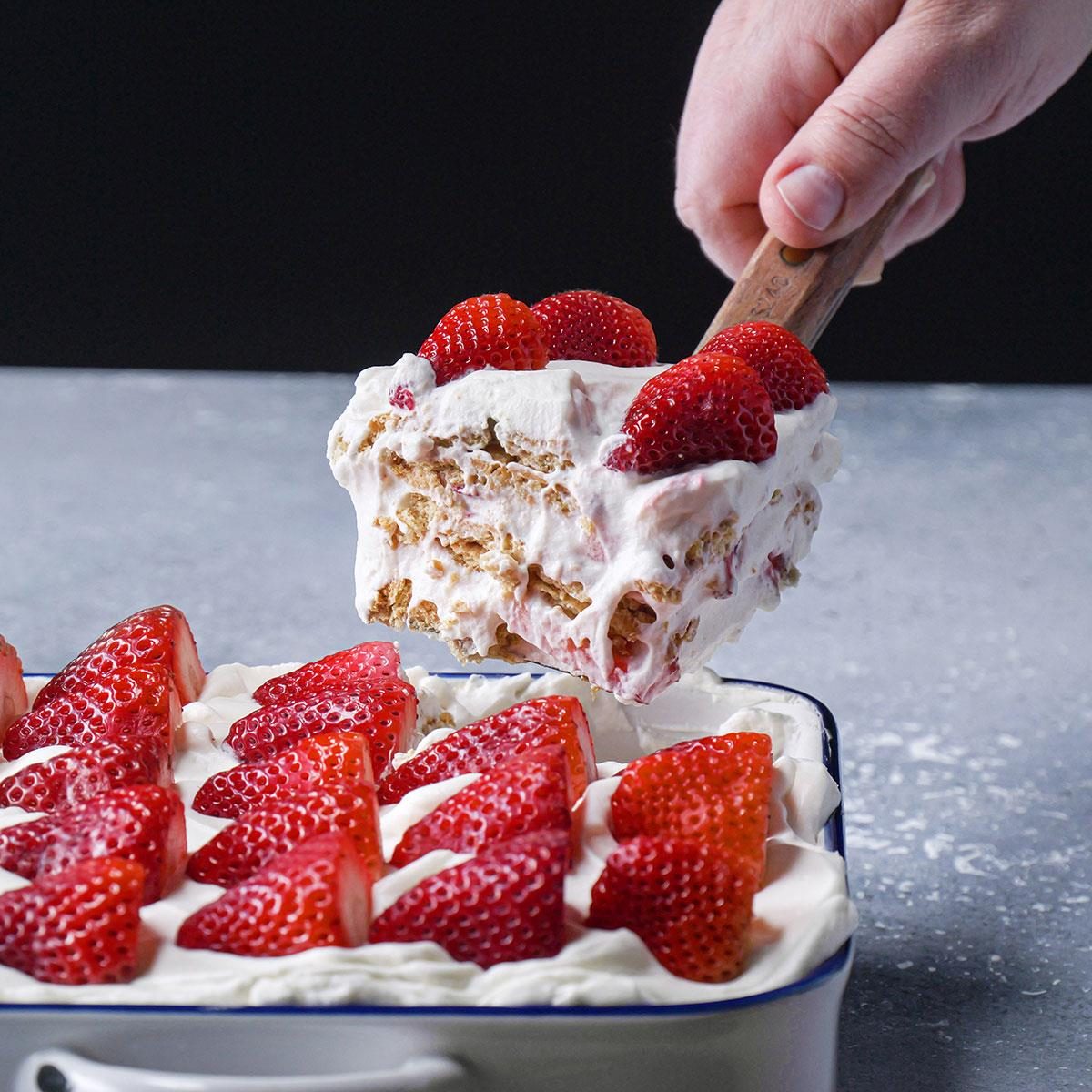 Strawberry Icebox Cake Exps Tohvp24 276168 Mf 03 28 2