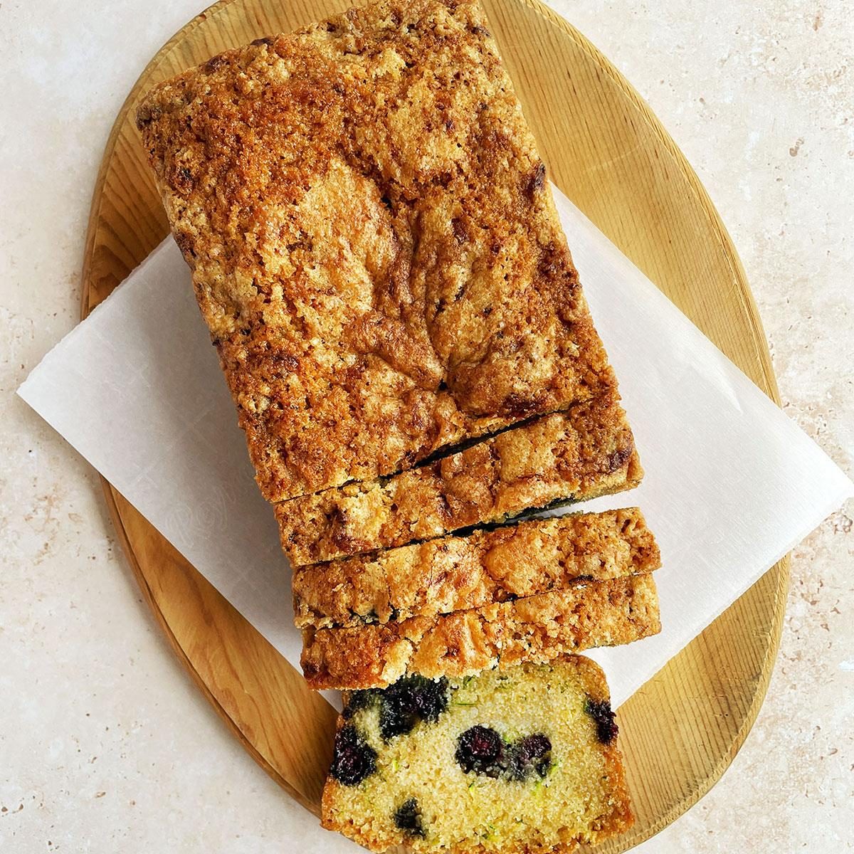 Blueberry Zucchini Bread Exps Tohd24 277197 Perrysantanachote 5