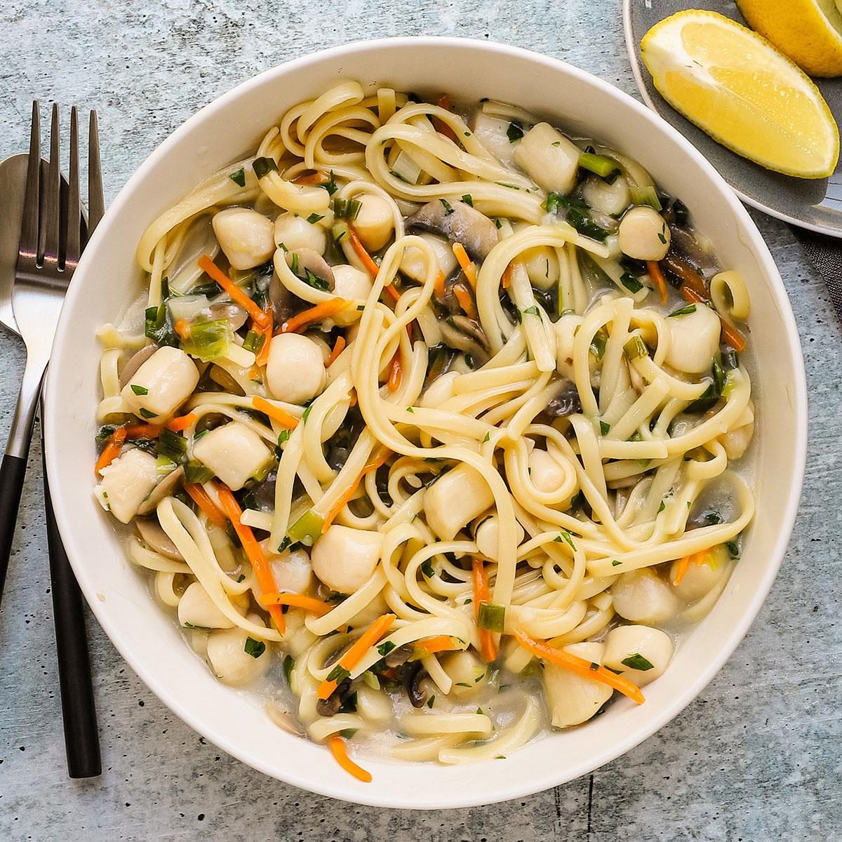 Scallops With Linguine Exps Tohd24 15113 Dianarattray 8