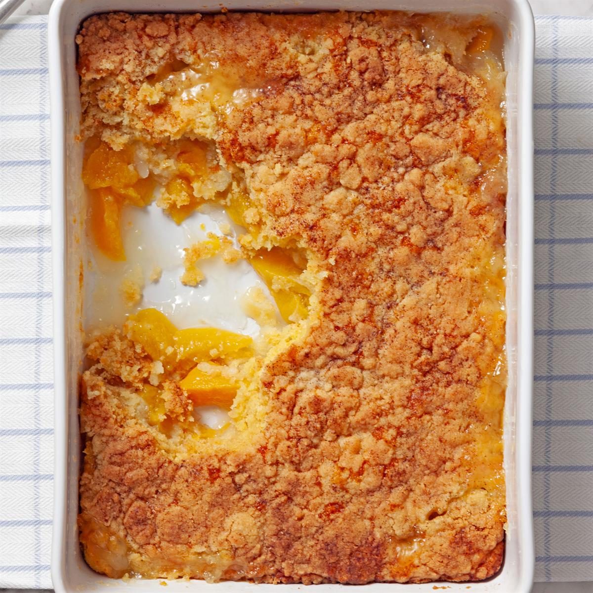 Easy Peach Dump Cake Exps Ft24 277874 Jr 1010 5