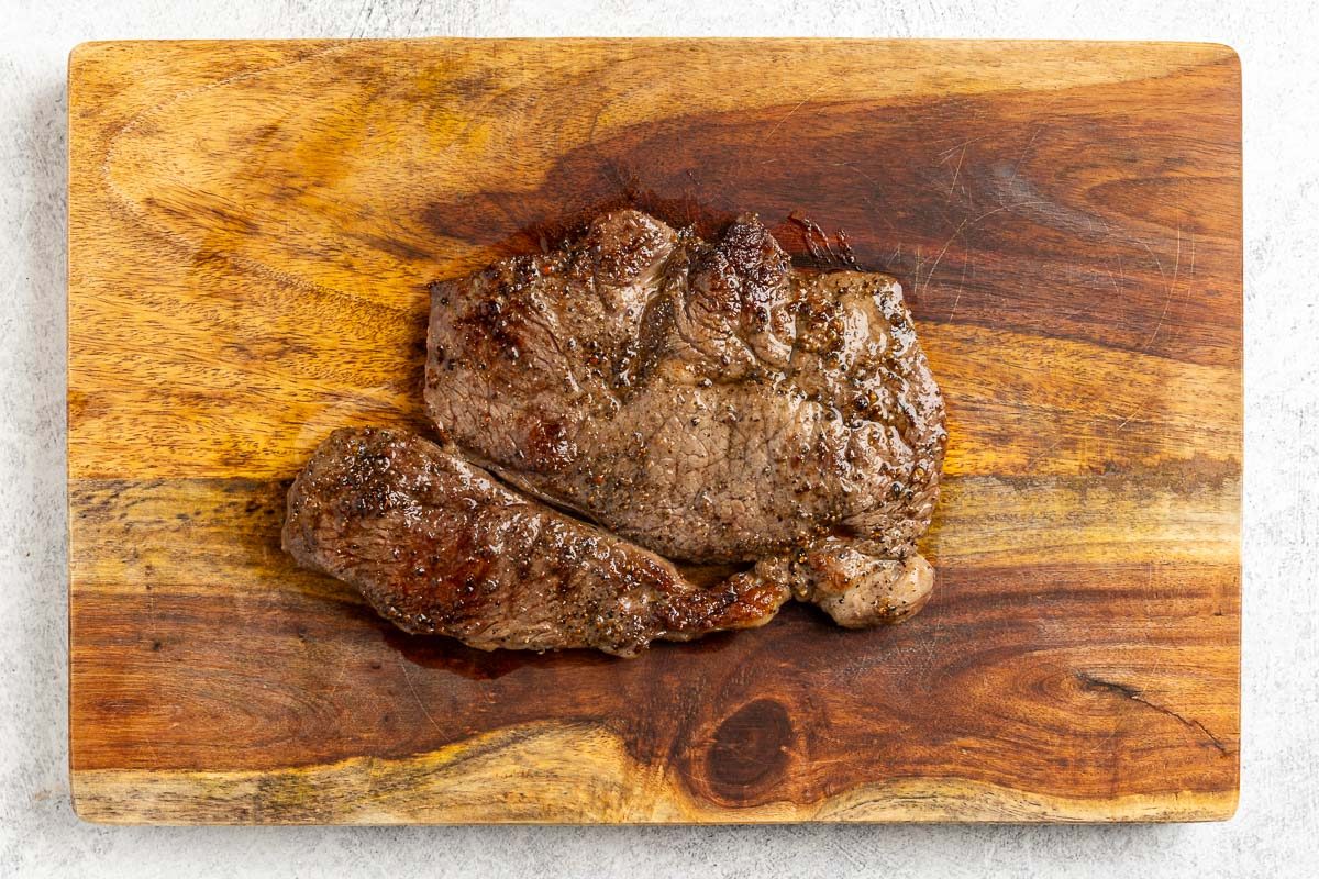 steak resting.