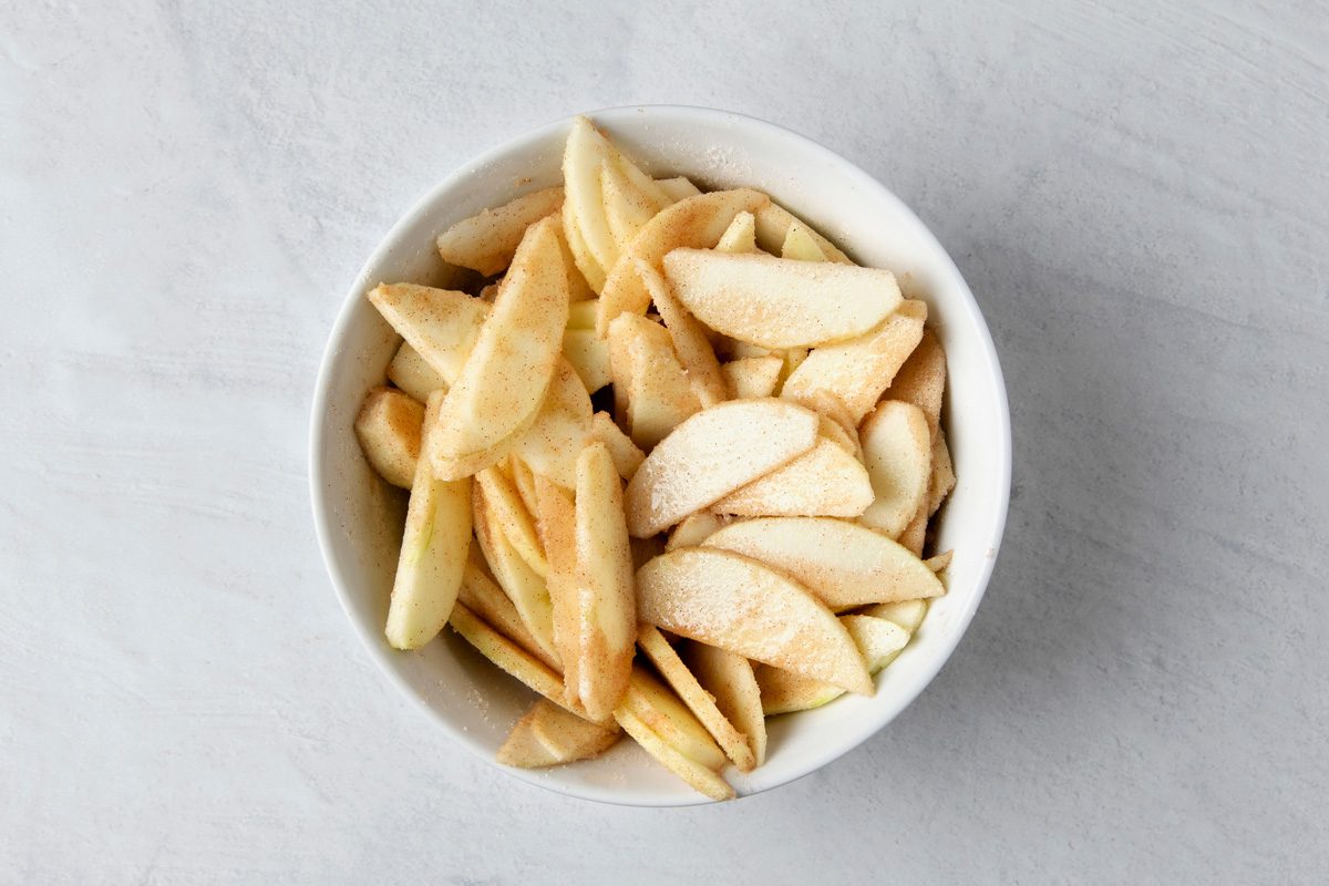 apples in a bowl