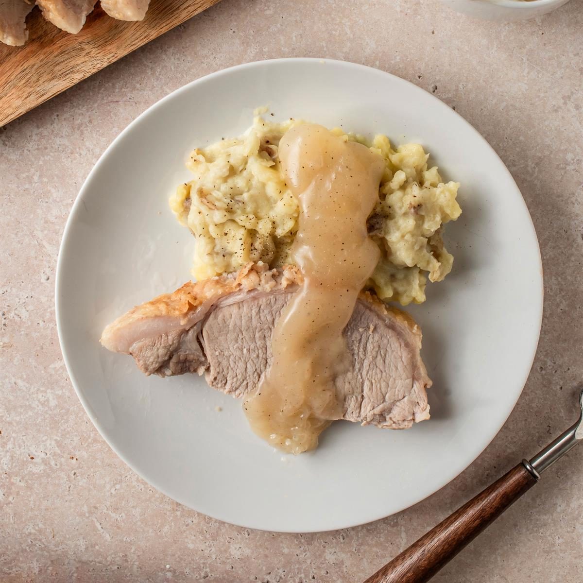 Country Style Pork Loin With Gravy Exps Tohd24 49340 Melissapatterson 11