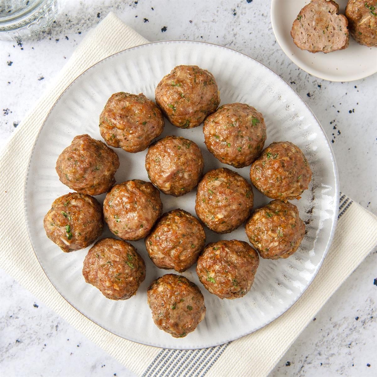 Lamb Meatballs Exps Tohd25 278793 Christinema 2