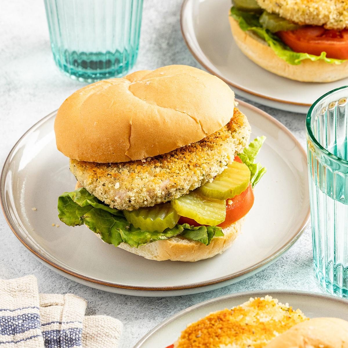 Pork Tenderloin Sandwich Exps Tohd24 69162 Kristinavanni 6
