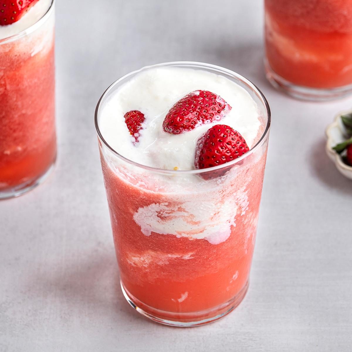 Strawberry Cream Floats Exps Tohd25 192180 Christinema 3