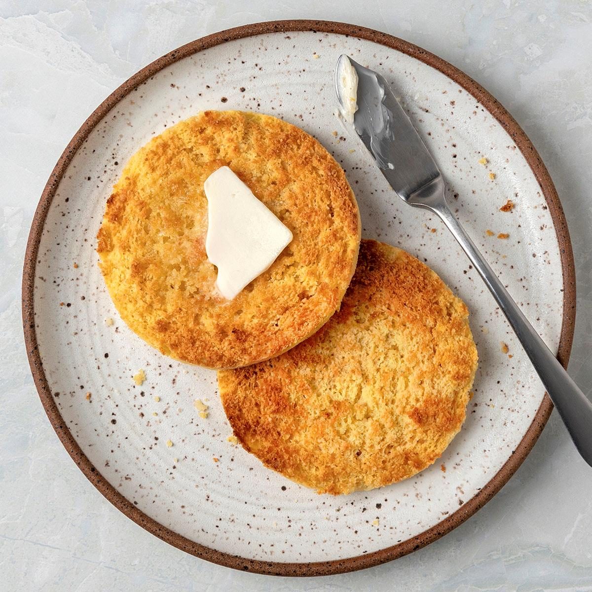 Two Minute Keto English Muffins Exps Tohd25 245317 Christinema 6