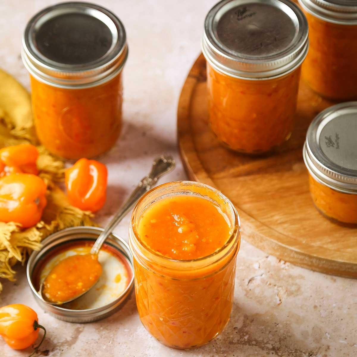 Homemade Hot Sauce Exps Tohd25 176551 Jonathanmelendez 08