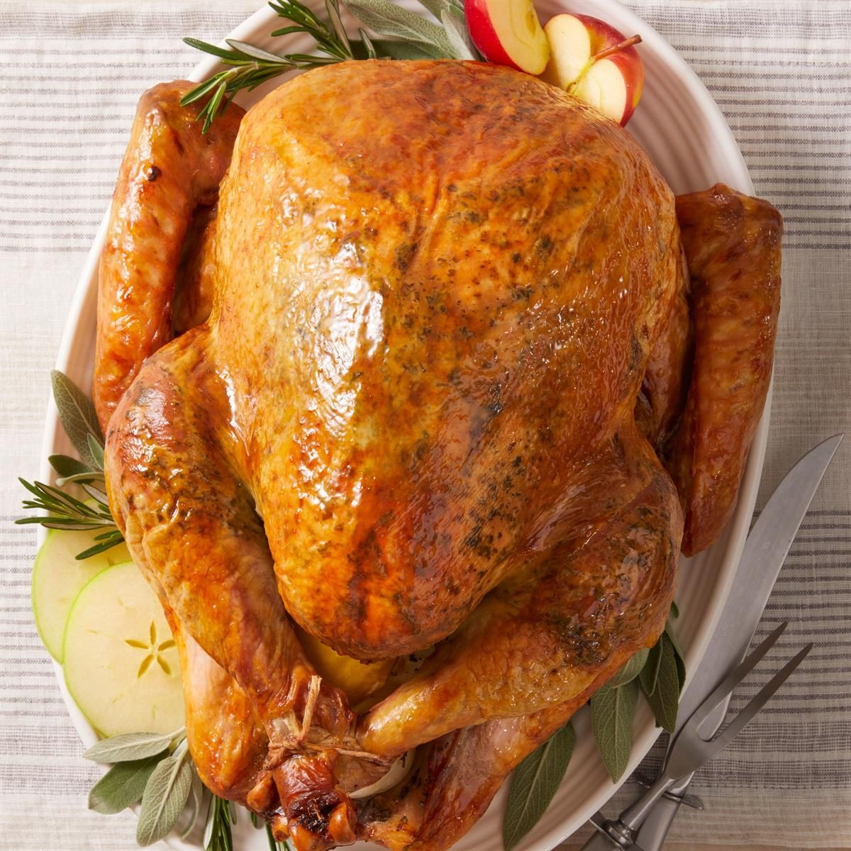 Apple Herb Roasted Turkey Exps Ft25 38356 Jr 0625 6