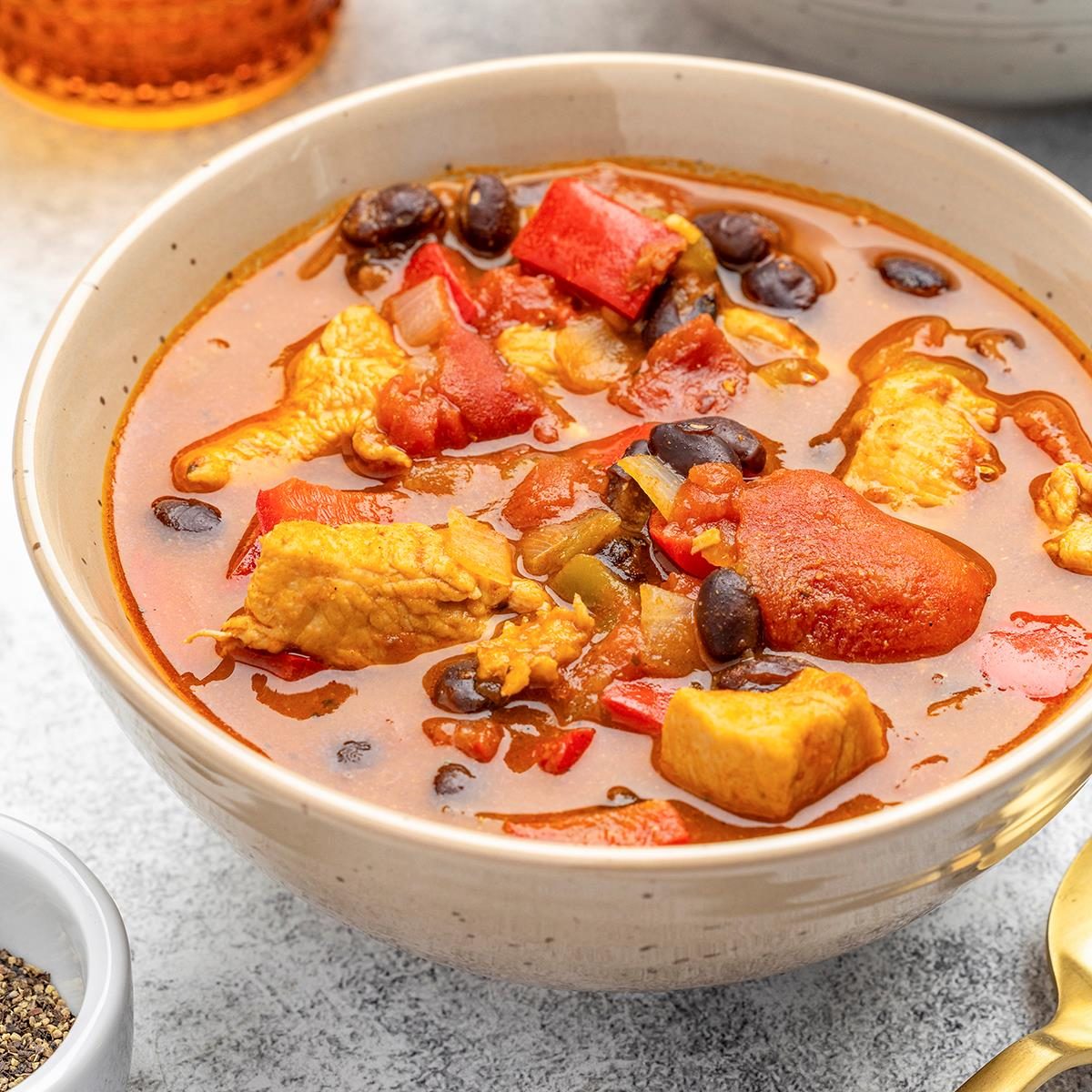 Chicken Chili With Black Beans Exps Tohd25 153 Erickleinberg 4