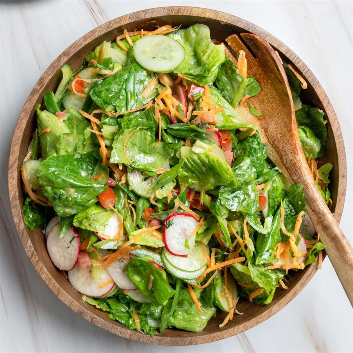 Green Salad with Dill Dressing