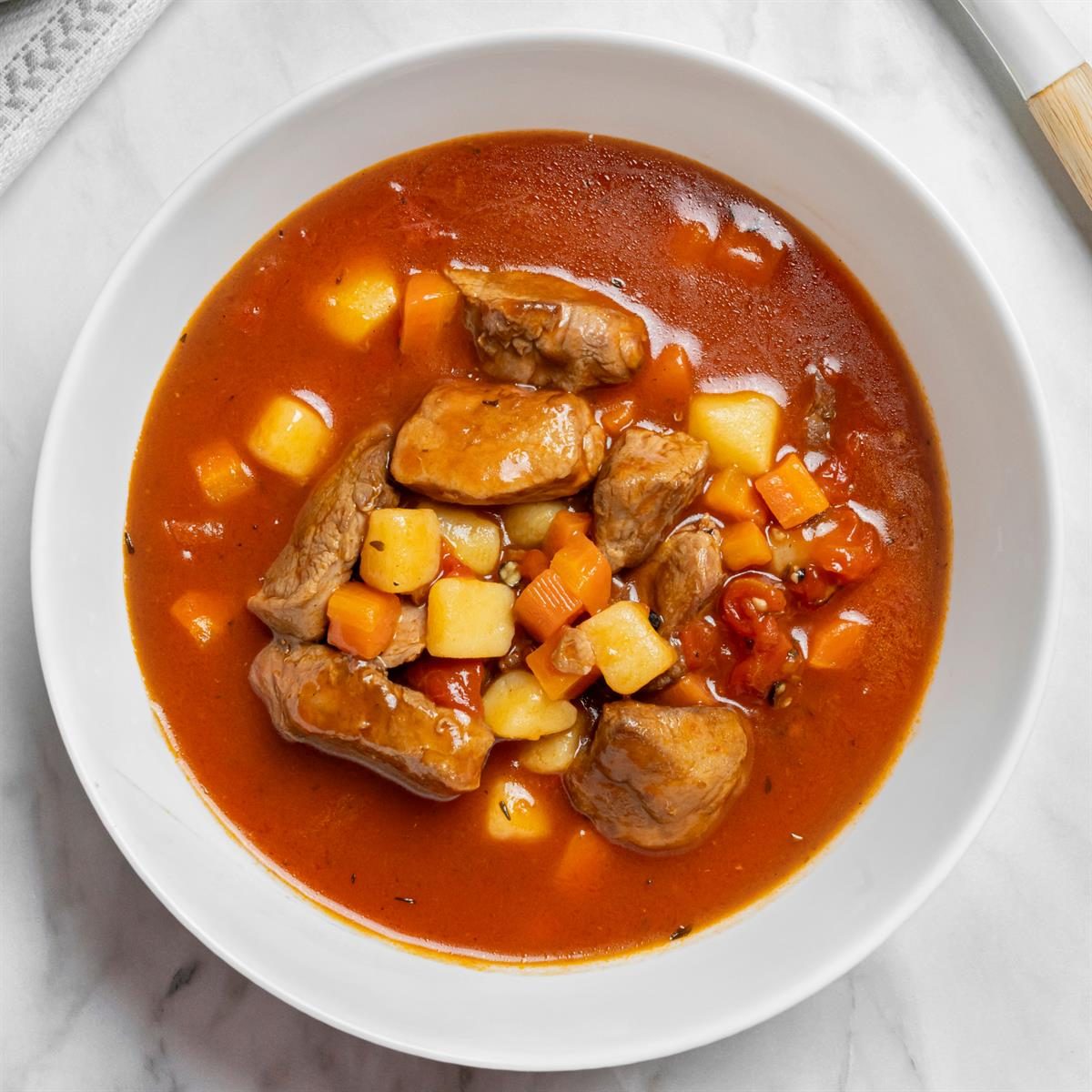 Pork Vegetable Soup Exps Tohd25 46404 Surabhitripathy 01